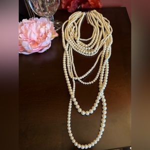 Vintage Carolee pearl necklace